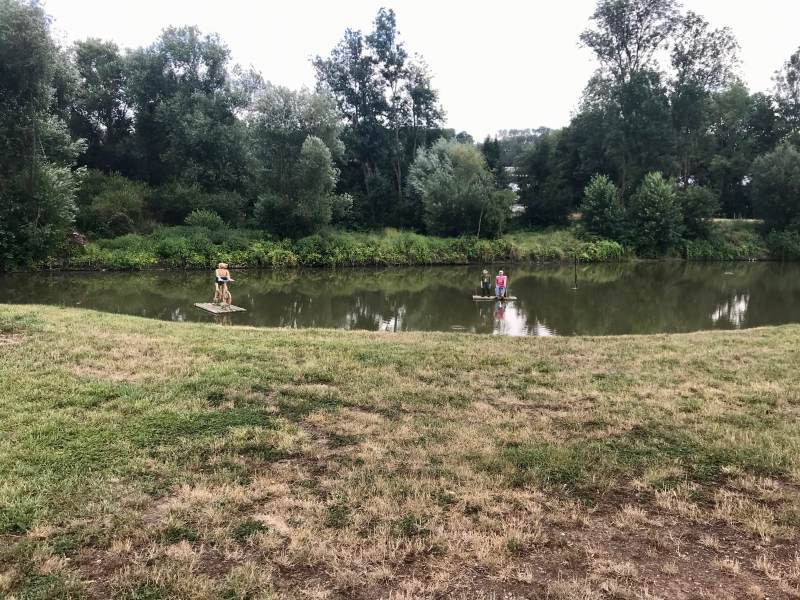 und auf dem Teich