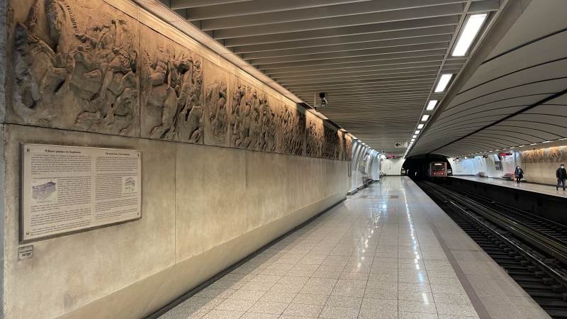 Metrostation Akropolis, sehr passend